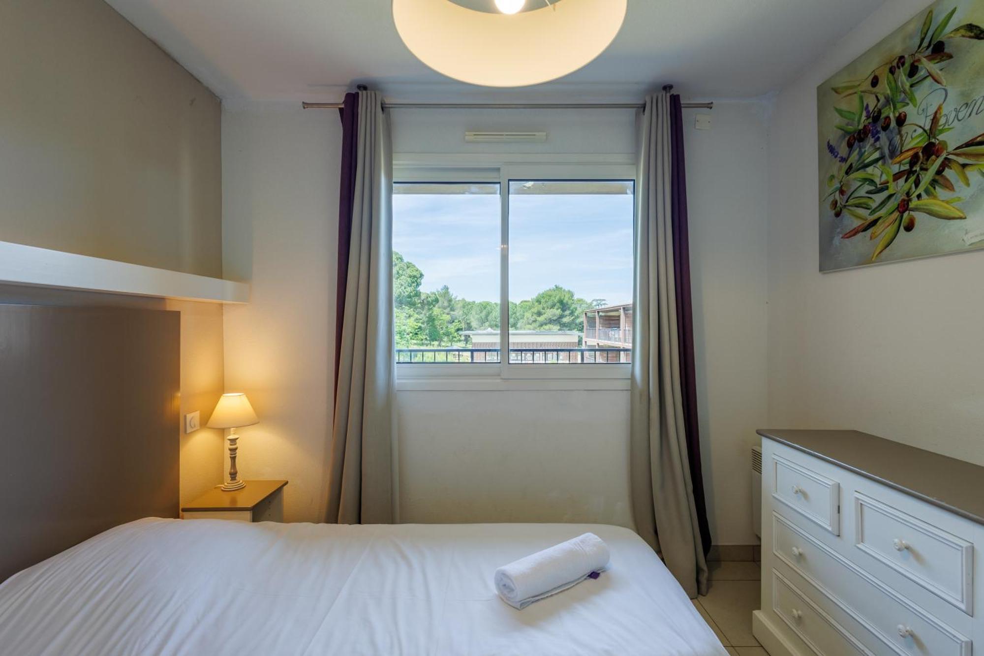 Residhotel Residence Pont Du Gard Ремулан Екстериор снимка