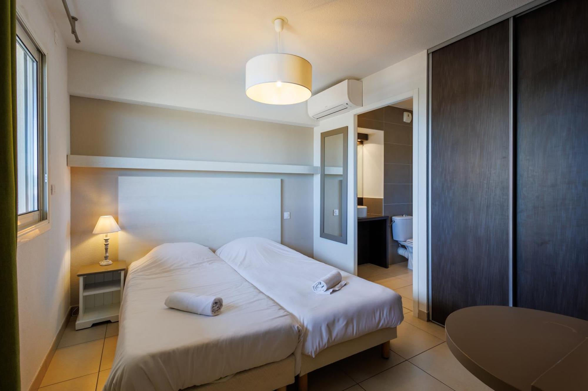 Residhotel Residence Pont Du Gard Ремулан Екстериор снимка