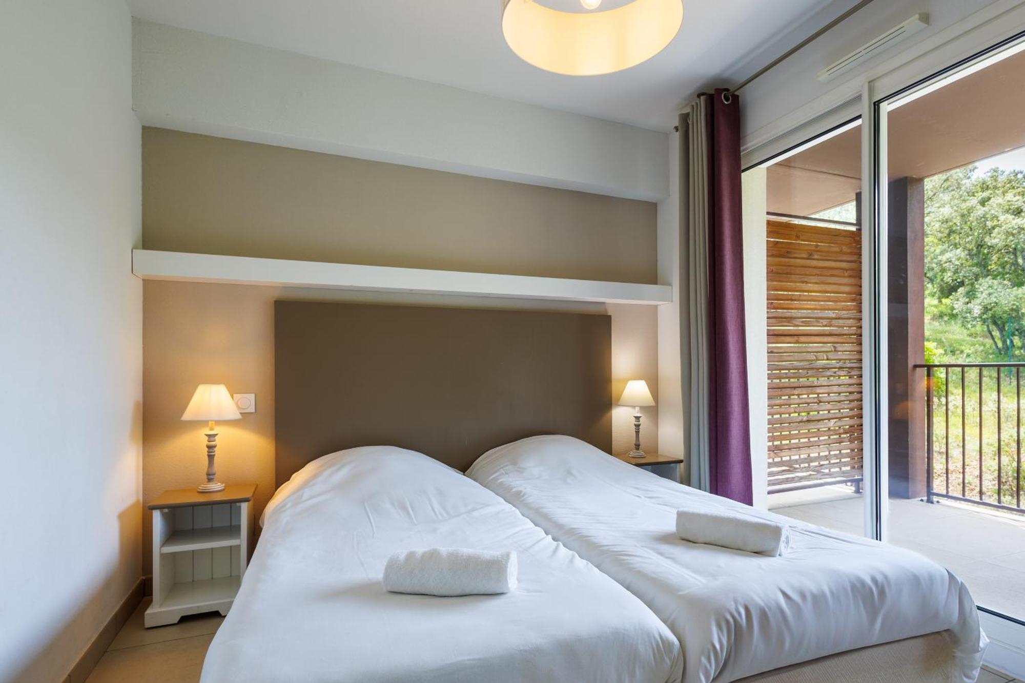 Residhotel Residence Pont Du Gard Ремулан Екстериор снимка