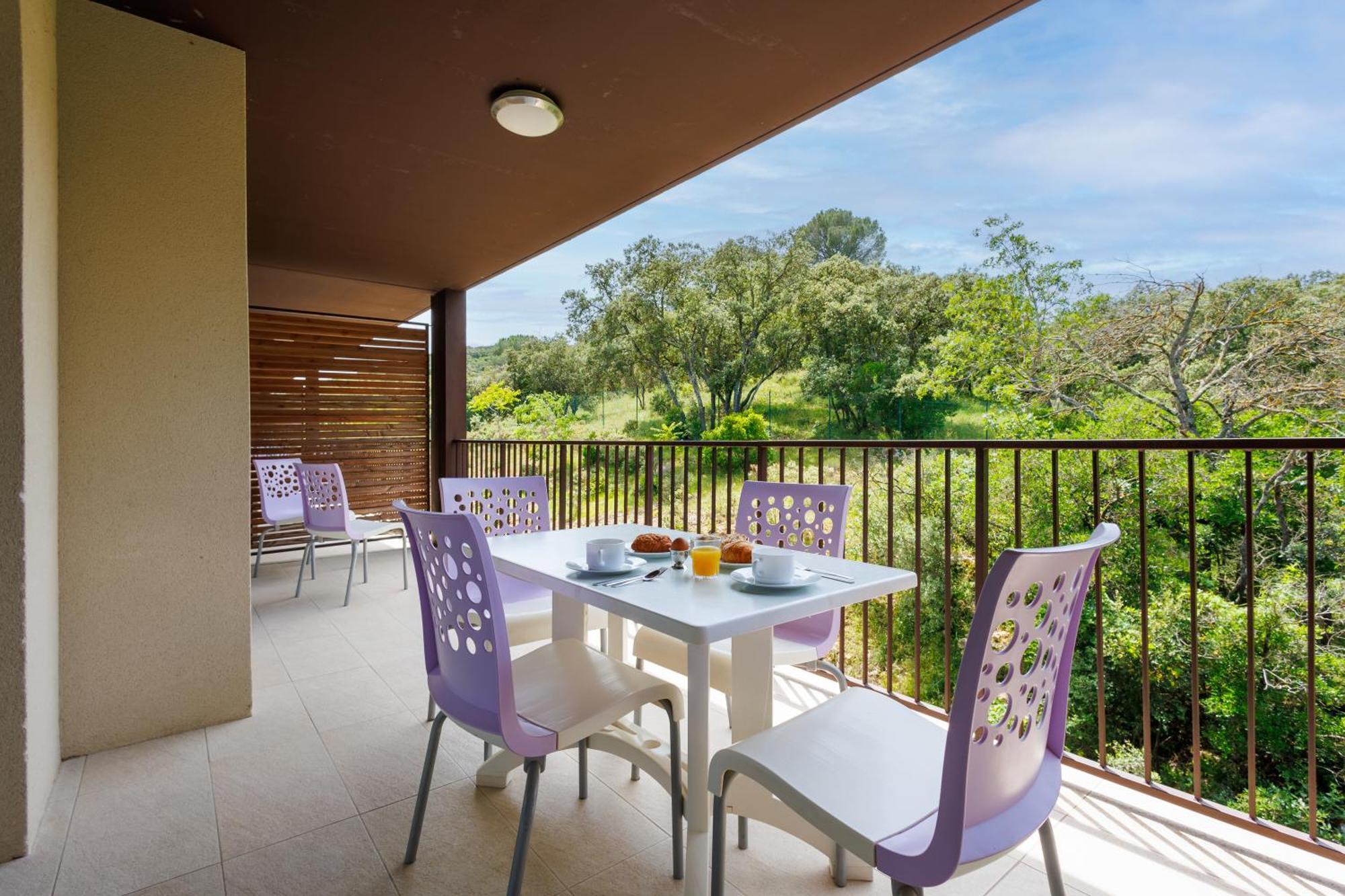 Residhotel Residence Pont Du Gard Ремулан Екстериор снимка
