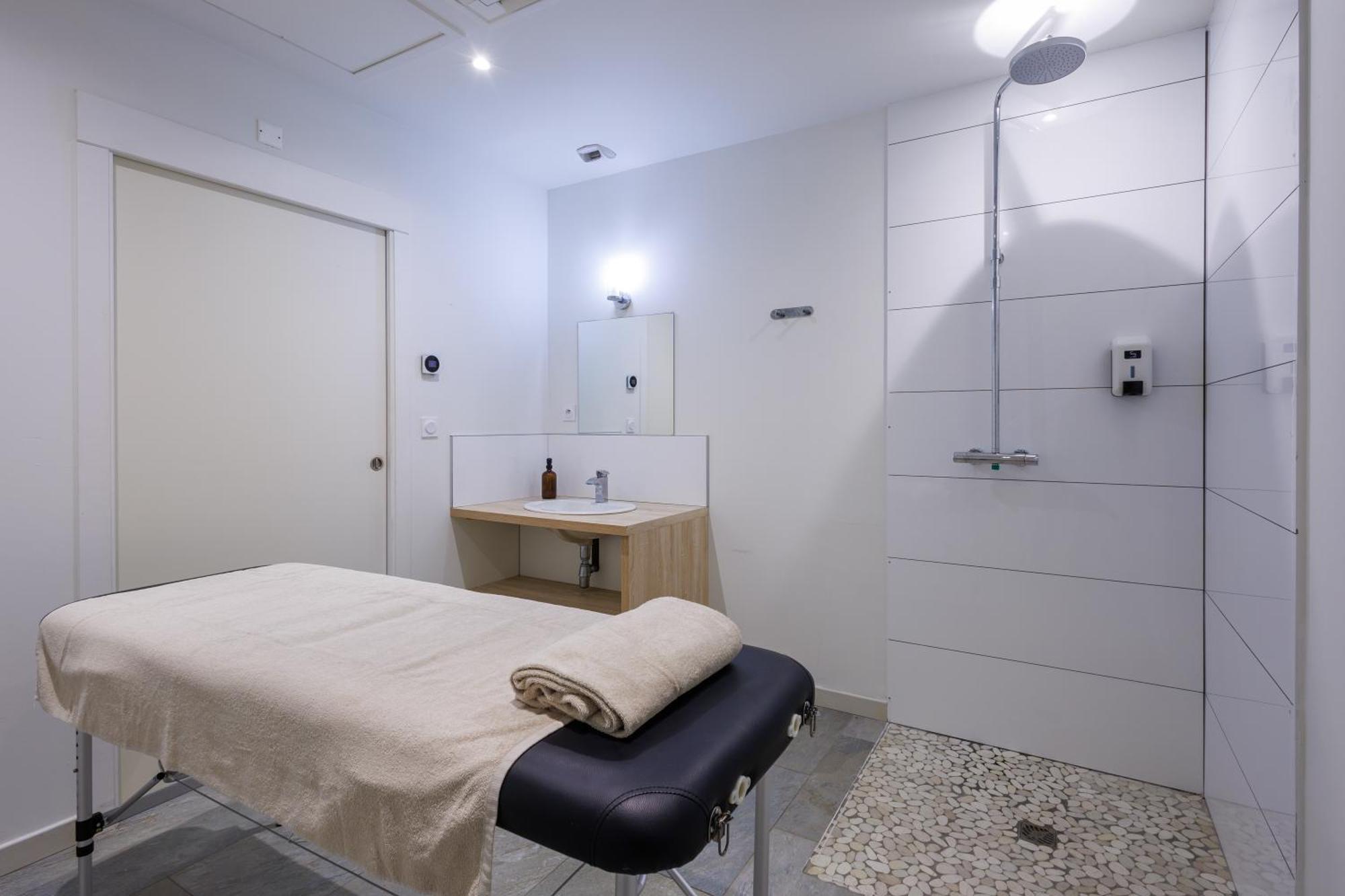 Residhotel Residence Pont Du Gard Ремулан Екстериор снимка