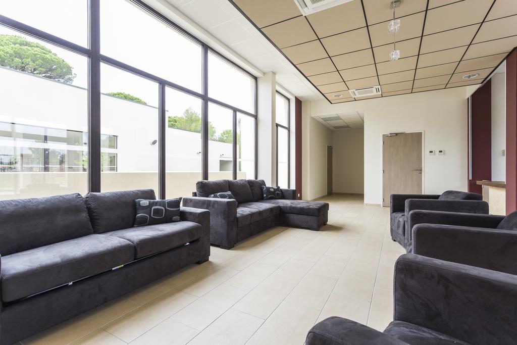 Residhotel Residence Pont Du Gard Ремулан Екстериор снимка