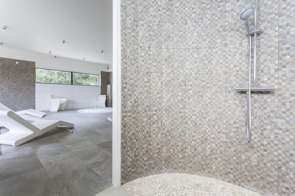 Residhotel Residence Pont Du Gard Ремулан Екстериор снимка