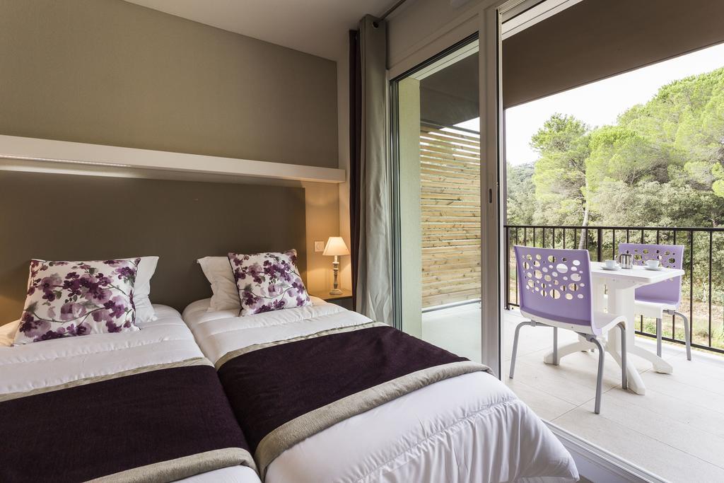 Residhotel Residence Pont Du Gard Ремулан Стая снимка