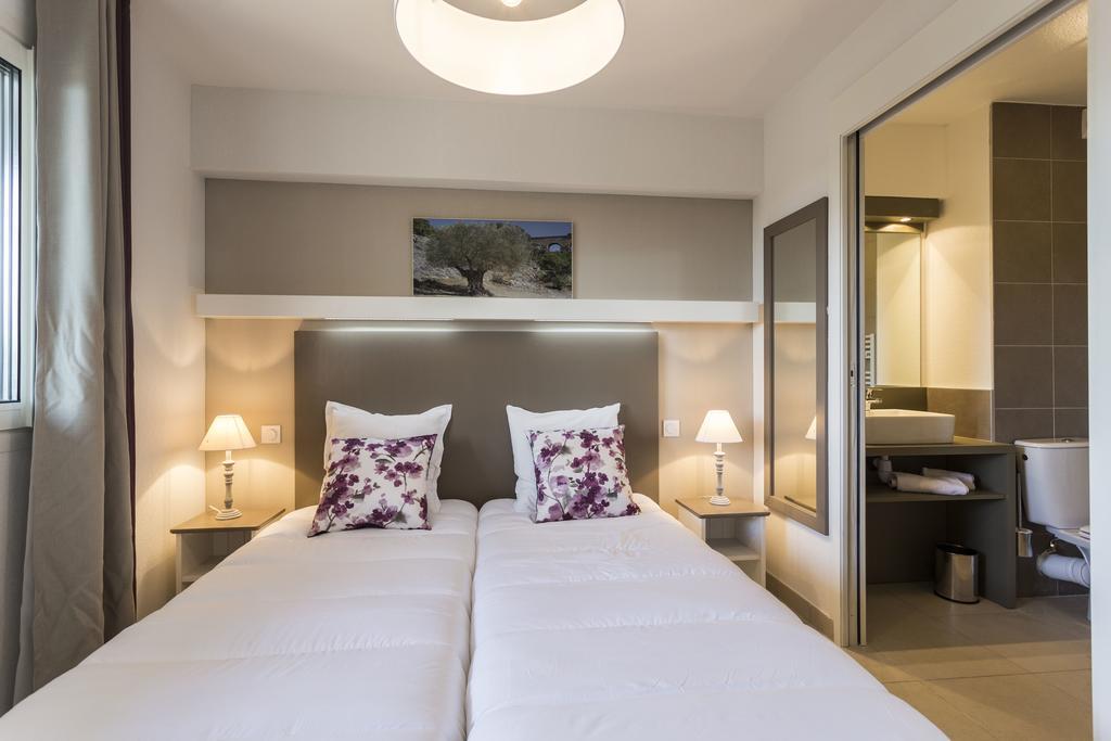 Residhotel Residence Pont Du Gard Ремулан Стая снимка