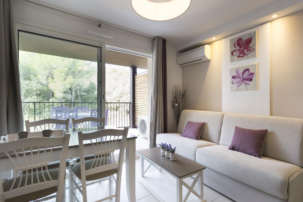 Residhotel Residence Pont Du Gard Ремулан Екстериор снимка