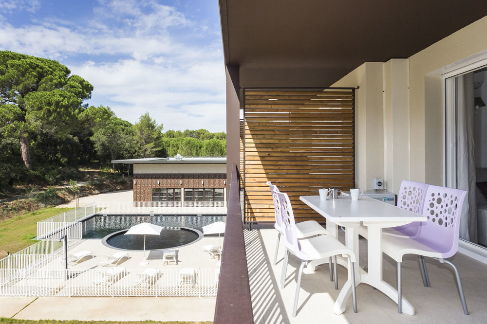 Residhotel Residence Pont Du Gard Ремулан Екстериор снимка